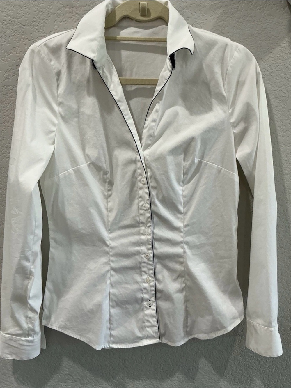 Gorsuch Shirt Women’s 6 White Button Down Shirt w/ Blue Accents, Sz 36 AU